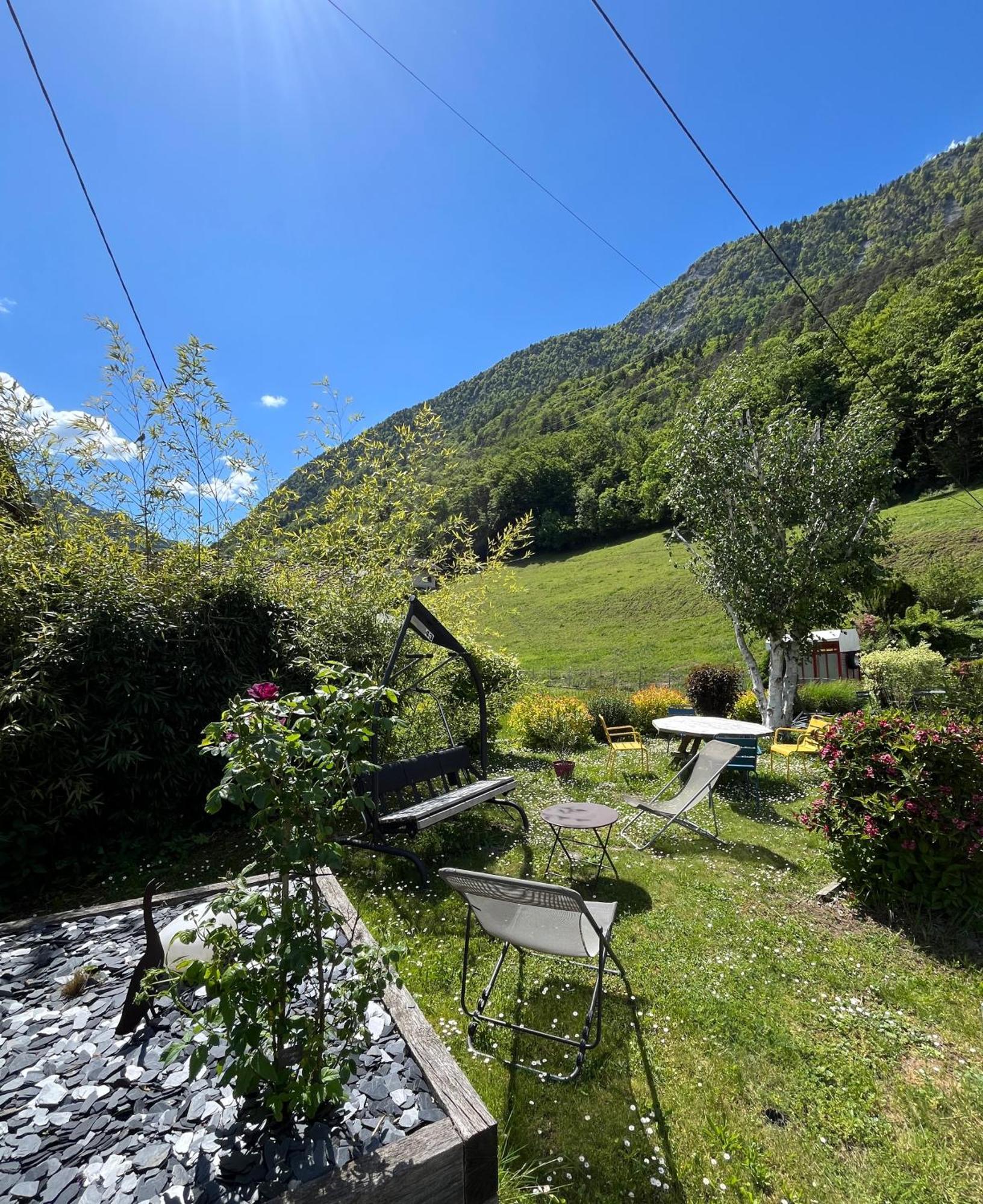 Appartement Lapreski, Spacieux, Proche Lac D'Annecy, Randonnees Montagne Thones Exterior photo